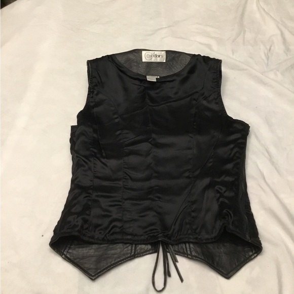 Cedars leather vest - Picture 4 of 11